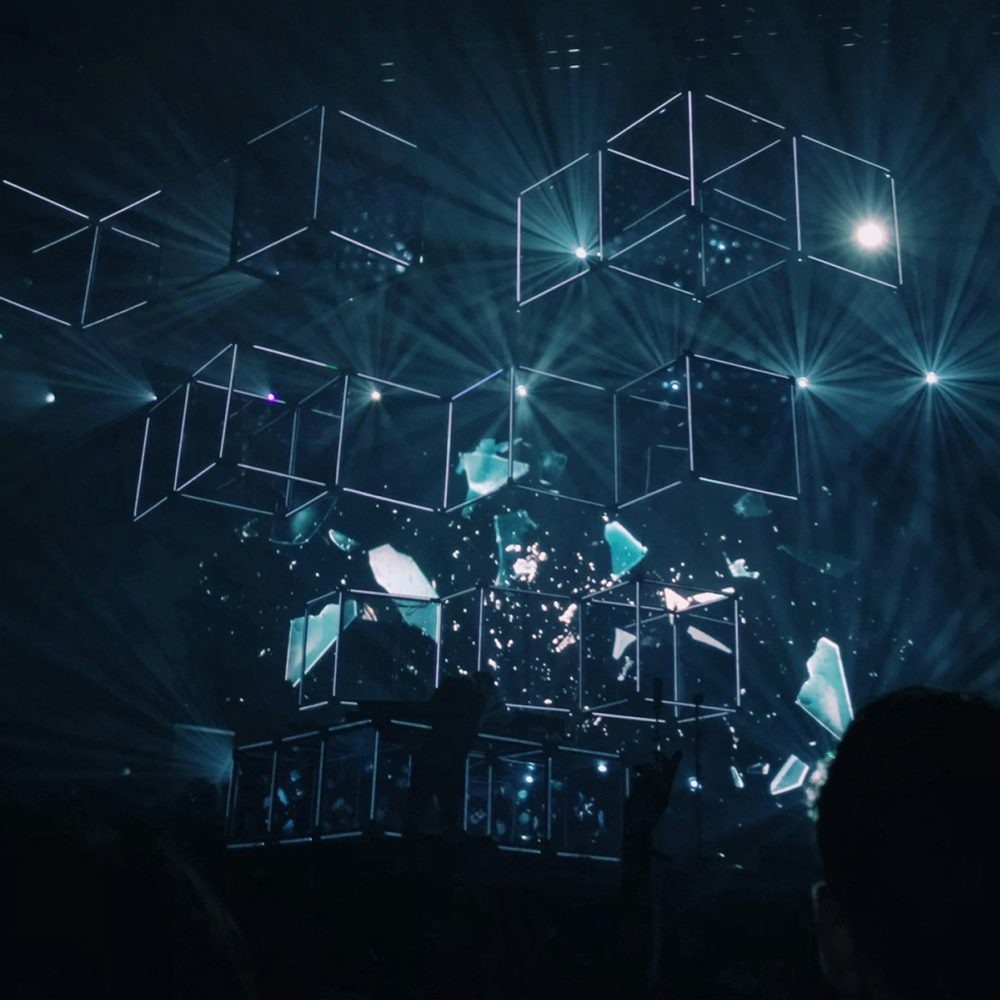 Contemporary light show